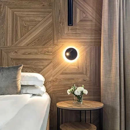 Reflection Boutique Hotel 3*